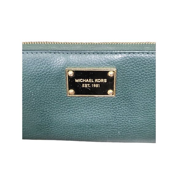Michael Kors Large Wallet Green Pebbled Leather Zip Around Gold Tone Hardware - Picture 3 of 9